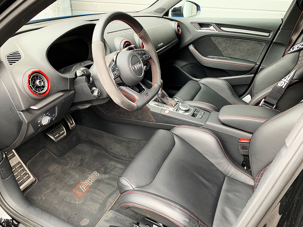 Mobilrent - Audi RS3 400PK